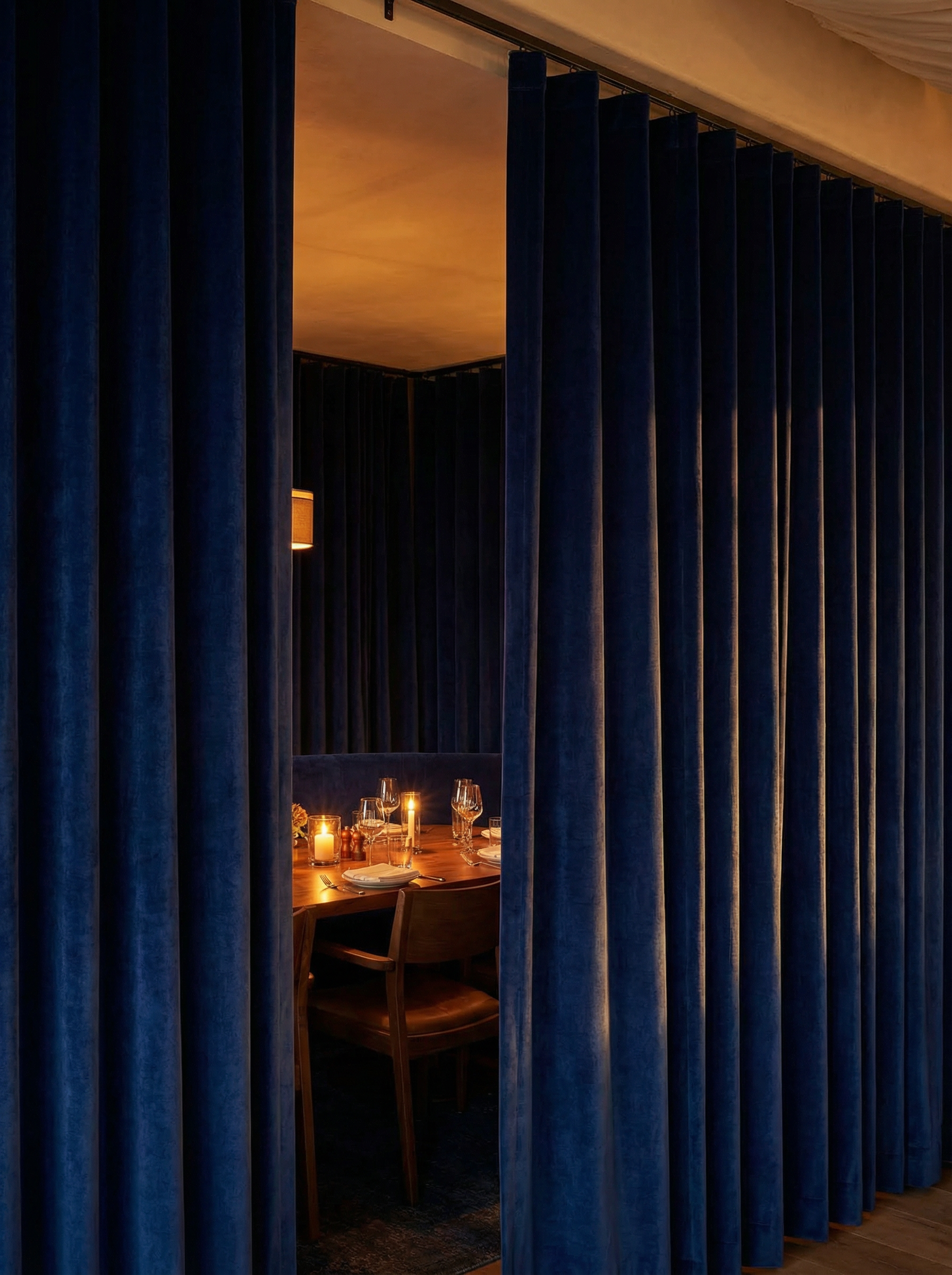 Fine Dining — Malibu — hospitality drapery installation detail 2
